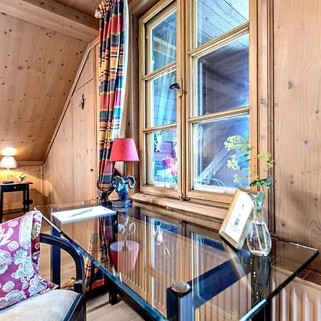Zollhaus Bed & Breakfast *