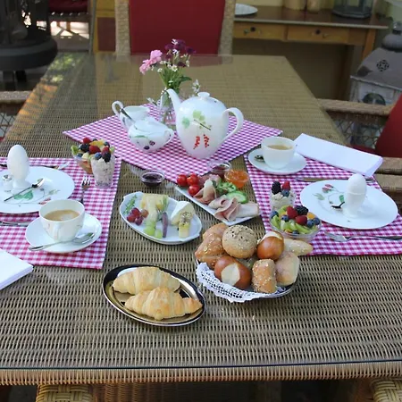 Bed & Breakfast Zollhaus *