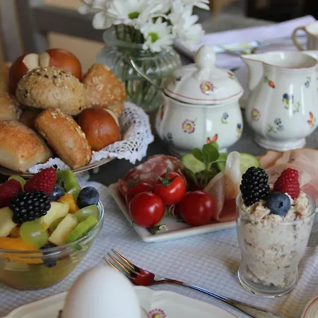 Zollhaus Bed & Breakfast