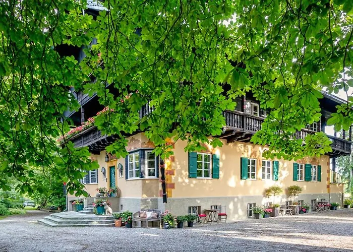 B&B Zollhaus