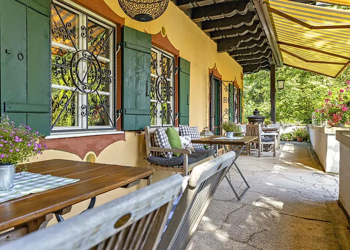B&B Zollhaus