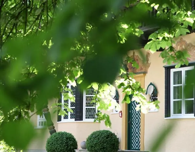 B&B Zollhaus